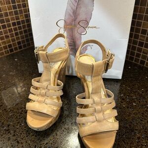 Jessica Simpson | Tan Strappy Gladiator Women's Sandals | size: 6